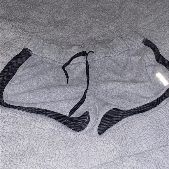 Reebox Gray and Black Shorts - Picture 1 of 2